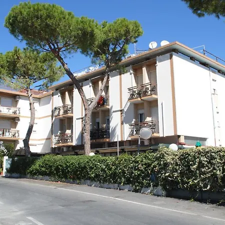 Astra Hotel